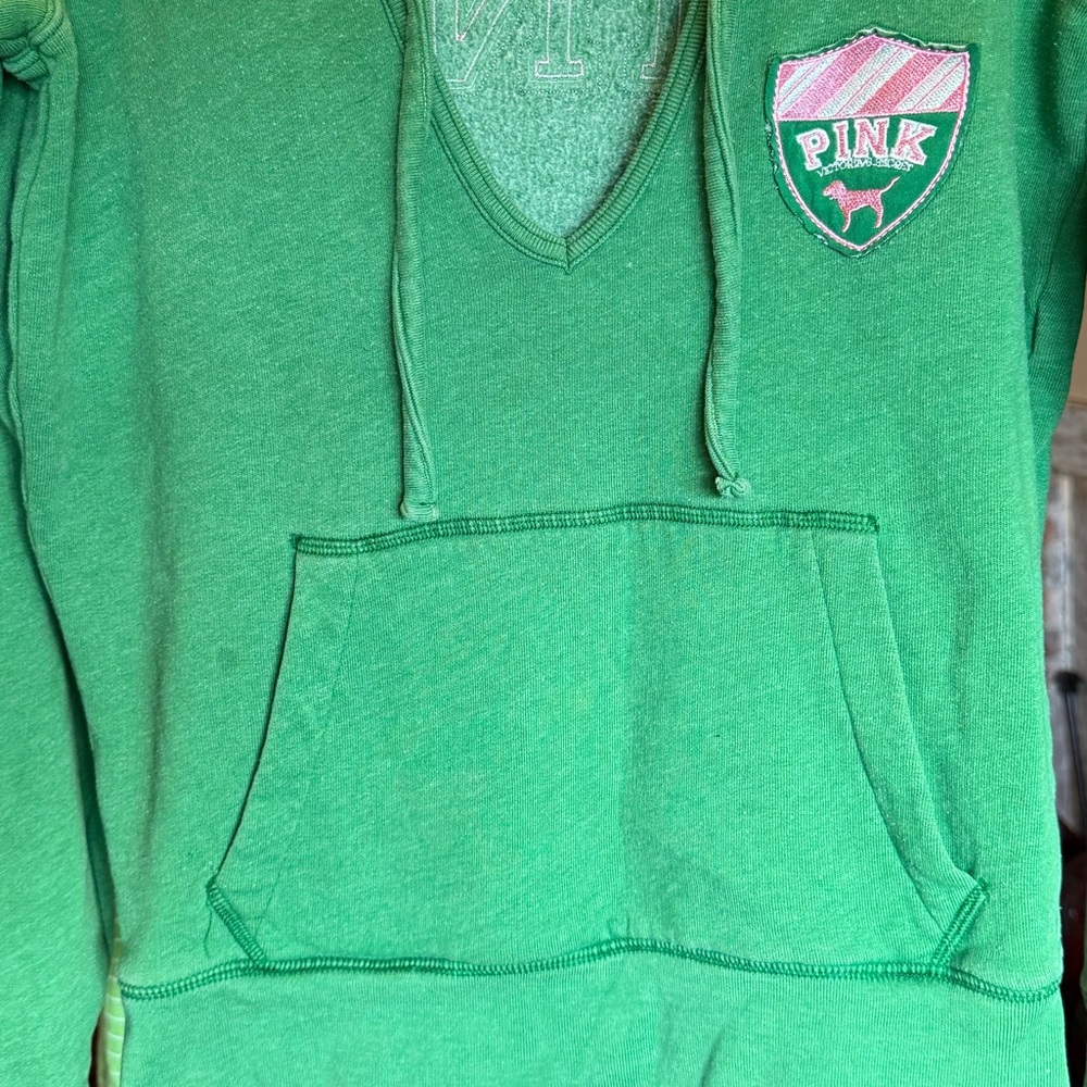 Y2k PINK Victoria’s Secret Pullover Hoodie Kangaroo Pockets VNECK Sweatshirt - Picture 9 of 13